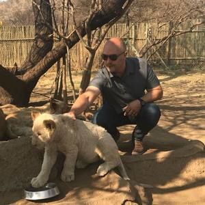 Meet your Posher, Gabriel